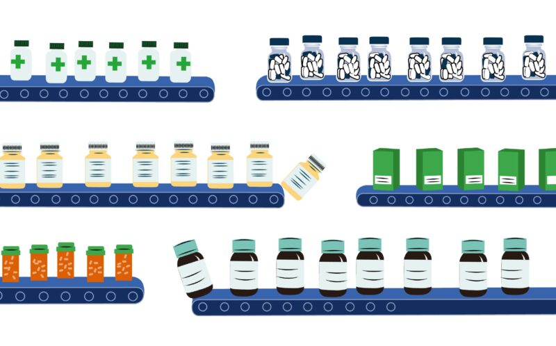 Piirroskuvitus: lääkepakkauksia lääketehtaan hihnalla.